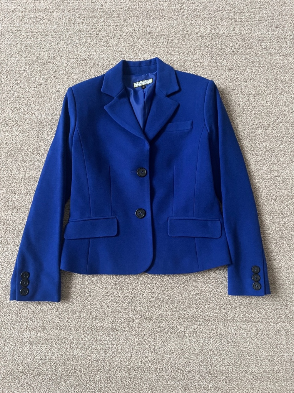 Beautiful, Thaliand single breasted jacket. Fully lined, like new, size 6